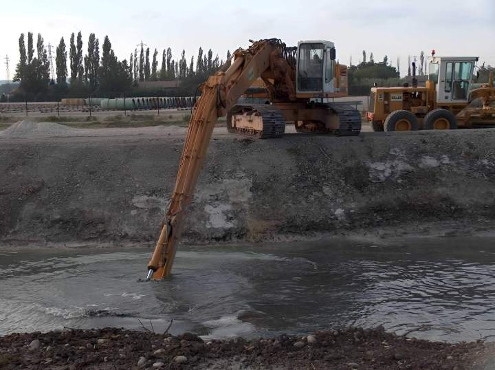 Curage de cours d'eau Sauzet