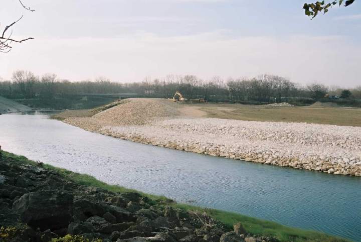 Renforcement de berges par enrochement Sauzet